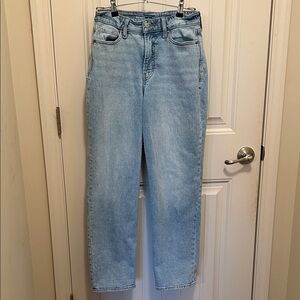 Old Navy Curvy OG Loose Light Wash Straight Leg Women's Jeans Size 4
